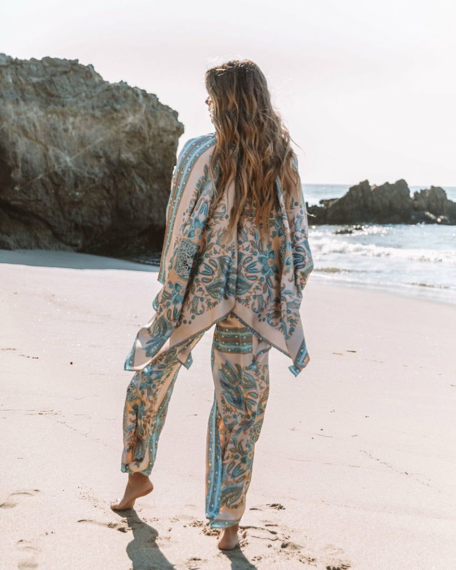 Clothing * | Entr-001 Leea Printed Satin Kimono Blue Final Sale The Vacation Shop