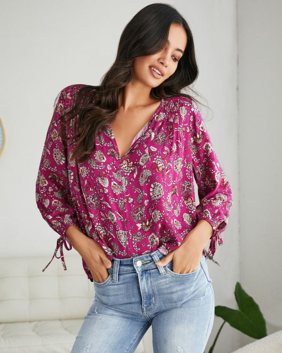 Clothing * | Coll-001 Vici Exclusives Clarence Floral Split Neck Blouse Final Sale