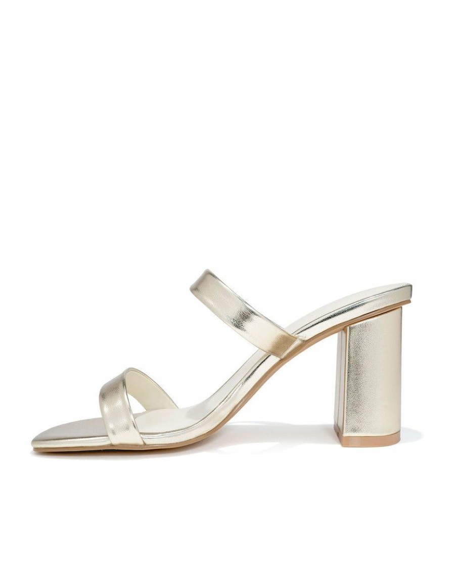 Shoes * | Free-002 Sweet Summertime Raye Block Heeled Sandal White Gold Final Sale