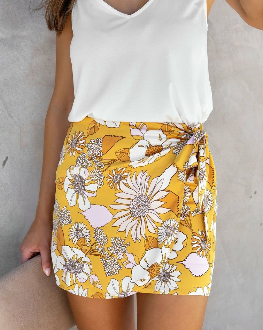 Clothing * | On T-001 Sunny Daze Goldie Garden Satin Floral Mini Skirt